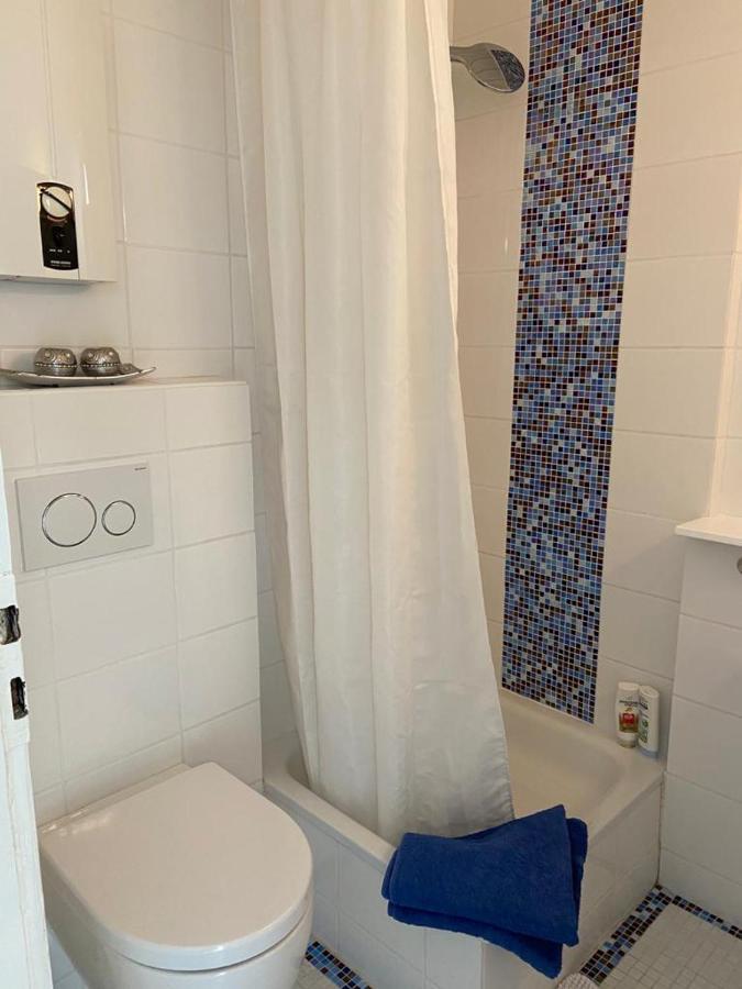Privates Ferienwohnung Im Einfamilienhaus Düsseldorf